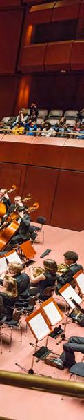 In zwei aufeinanderfolgenden Konzerten werden bis zu 2.000 Grundschüler in die Welt der klassischen Musik entführt und erleben große Sinfonik.