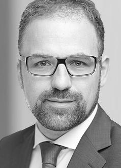 Stefan Leipold ist seit Mai 2015 bei der UniCredit Bank AG tätig. Zuvor war er bei der BayernLB und war dort zuletzt für das deutsche Verbriefungsgeschäft zuständig.
