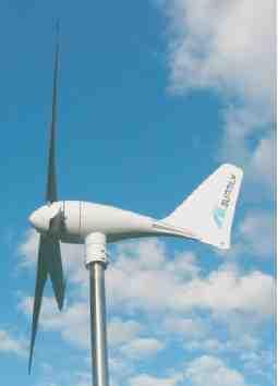 TECHNISCHE DATEN Windgenerator X-600 Nennleistung: 800 Watt Maximale Leistung: 1.000 Watt Nennspannung: 48 Volt Einschaltgeschwindigkeit: 2 m/s Nenngeschwindigkeit: 12.