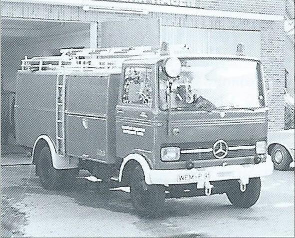 Das LF 8 hat die Firma Ziegler auf einem Daimler-Benz Fahrgestell aufgebaut und mit einer 800-Liter Heckpumpe versehen. Die Ausstattungswünsche der Ortswehr flossen mit ein.