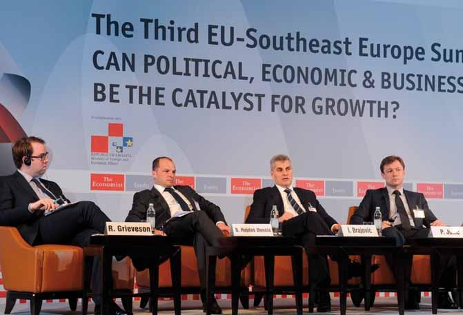 FORUMI TREĆI EU SKUP JUGOISTOČNE EUROPE U SPLITU Cilj: održivi razvoj i rast U raspravi visokopozicioniranih političara i izvršnih direktora iz zemalja jugoistočne Europe, kao i financijskih