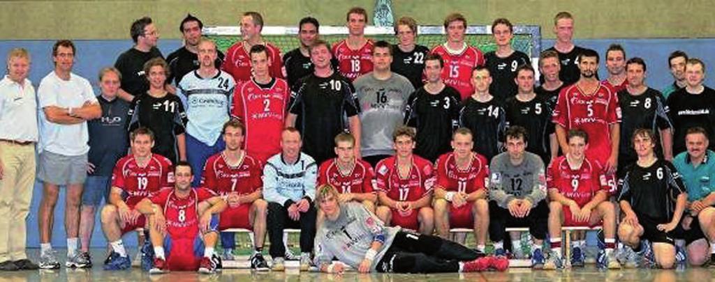 Prominente Gäste beim TSV Die Handballer der TSG Oftersheim-Schwetzingen weilten im Jahr 2003 zu einem Trainingscamp in Buchen.