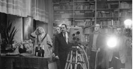 cm) 1930 Erste Fernsehübertragungen in der Sowjetunion