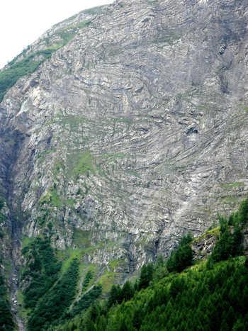 Grundwissen: Entstehung der Alpen (Klasse 7 und 8) von Dr. Heidrun Kiegel, Köln Am Beispiel der Alpen können erdgeschichtliche Prozesse gut veranschaulicht werden.