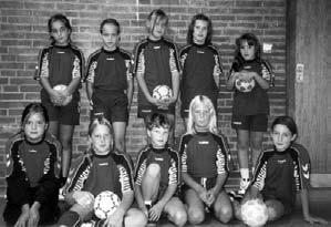 E-Jugend weiblich Die Saison 1998/1999 endete mit einem zweiten Tabellenplatz in der Kreisliga hinter dem ungeschlagenen Kreismeister TSV Schwicheldt.