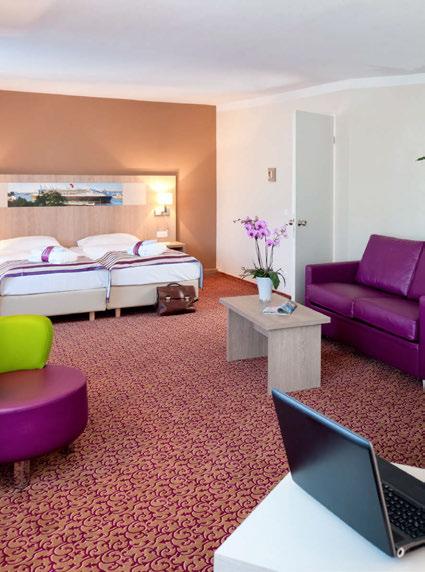 1 / 2 Erholsam schlafen Komfort für jeden Anspruch - von Standard bis Privilege. Wir begrüßen Sie in unserem 4-Sterne Hotel mit 140 freundlich gestalteten Zimmern.