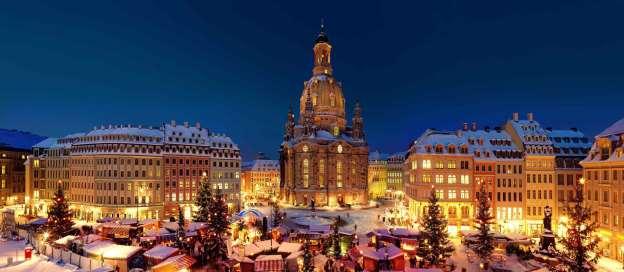 Weihnachtliches Dresden Frauenkirche und Semperoper Dresden Im Advent erstrahlt die schöne Stadt an der Elbe mit tausenden von Lichtern und mehr als 8 Weihnachtsmärkten.