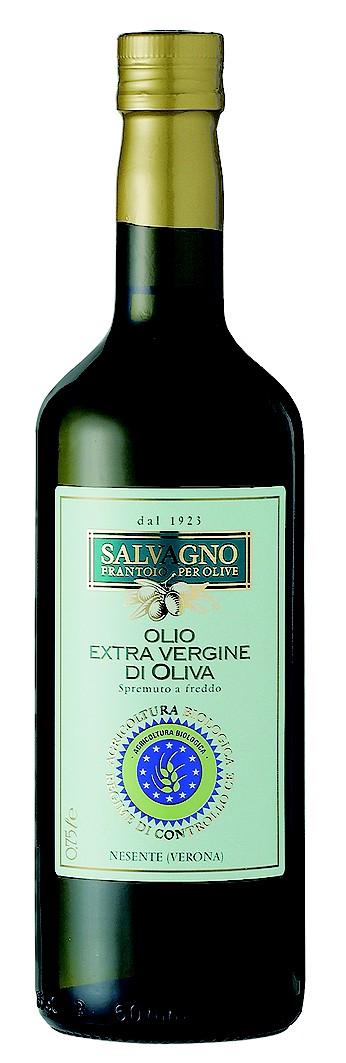 Nur kalte Küche? Nein, gutes Olivenöl eignet sich auch zum Sautieren, Backen und sogar zum Braten!