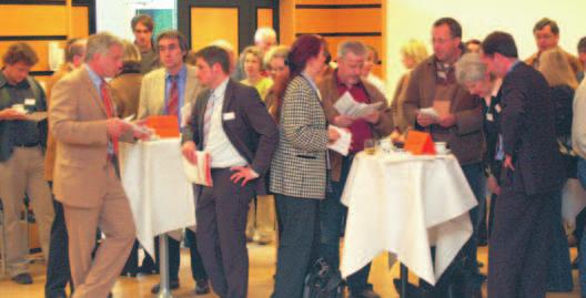 AUS- UND WEITERBILDUNG Schule und Wirtschaft rücken zusammen IHK Arnsberg bietet Forum für Partnerschaften 26 Über 200 Vertreterinnen und Vertreter von Unternehmen, Schulen, Politik und Verbänden