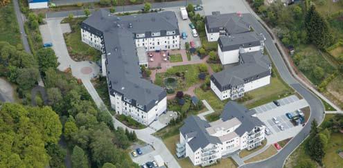 Haus Mutter Teresa Mit Haus Mutter Teresa entstand im Jahr 2003 in Niederfischbach eine sehr schöne und zentral im Ortskern gelegene Einrichtung mit insgesamt 103 Wohn- und Pflegeplätzen.