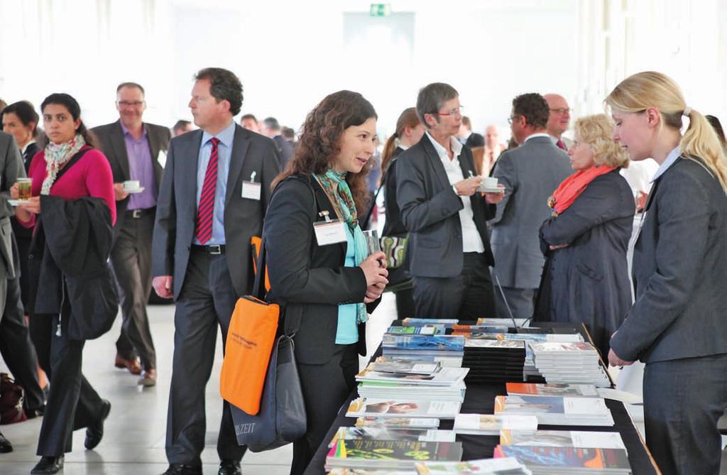 Limited to 10 sponsors Materialauslage Mehrere Exemplare einer Publikation auf dem Medientisch Brochure Display Copies of one publication displayed on the media table 500 Euro (zzgl. MwSt.