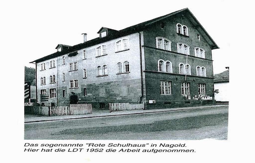 Früher 1952 Einzug in das Rote