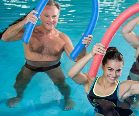 1. Aquafitness Aquafitness verursacht keine Beschwerden, hat keine Gewichtsbeschränkung und macht noch dazu viel Spaß.