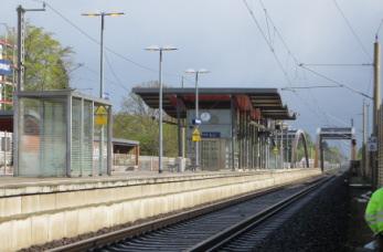 S-Bahnlinie S4(Ost) Hamburg Bad Oldesloe Umfang 40 km Schallschutz Neubau von Schallschutzwänden