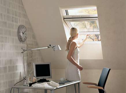 Strešné okná Basic, Standard kývne strešné okná Strešné okná s klasickým kývnym systémom otvárania slúžia veľa rokov ako prostriedok na presvetlenie a vetranie miestností.