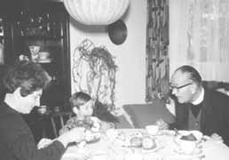 NIEMÖLLER ZU BESUCH BEI FAMILIE ALTHOFF Martin Niemöller war im Haus der Familie Althoff ein gern gesehener Gast. Im Gästebuch der Familie findet sich vom 31.