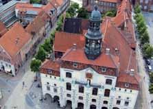 kultur Kulturelles Juwel der Hansestadt Das Lüneburger Rathaus Hinter der barocken Marktfassade des Lüneburger Rathauses verbirgt sich eines der größten und bedeutendsten mittelalterlichen Rathäuser