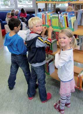 Auf dem Weg zum Bildungsnetz. Zur Mediothek der beiden städtischen Gymnasien soll zukünftig eine zweite nichtöffentliche Zweigstelle hinzukommen: die Bücherei im Räumlichen Bildungszentrum.