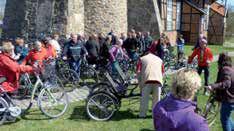 St. Remigius Suderburg Nachlese zum 3. Fahrradgottesdienst am 31.05.2015 Da am 30. Mai nicht der Weltuntergang stattfand, konnte die Gemeinde am 31. Mai wieder einen Fahrrad-Gottesdienst feiern.