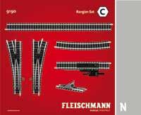 N I Gleise mit Schotterbett / Tracks with ballast bed Art. Nr.:9189 E 93,90 Stations-Set.