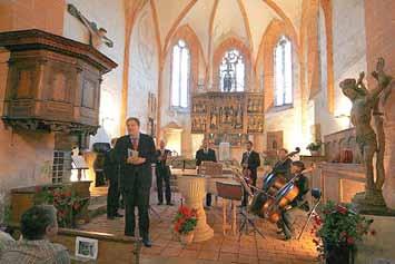 Oktober 2014 18:00 Uhr, Burghof der Haynsburg, Umzug zum Freidenkerfriedhof in Goßra. Für das leibliche Wohl wie Grillware, Heiß- und Kaltgetränke ist gesorgt.