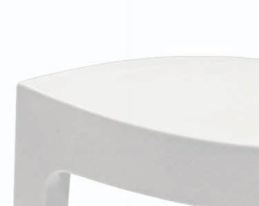 Chaise de banquet avec dossier carré d une hauteur standard, fabriquée par
