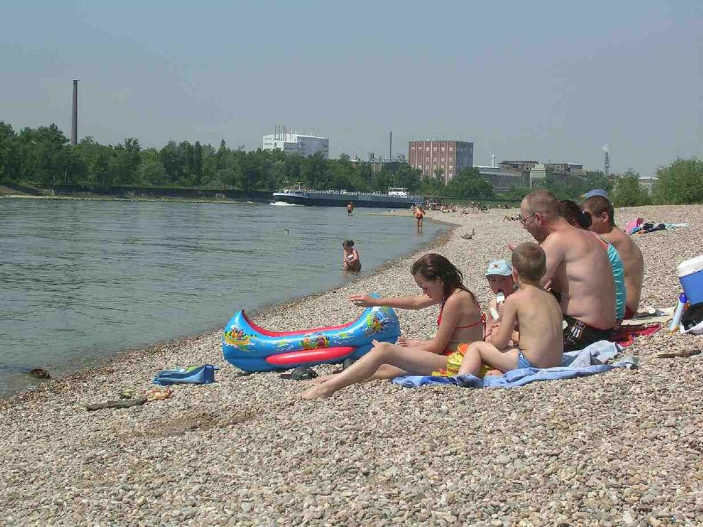 Naturnahe Ufer als Chance für die Erholung am Fluss: z.