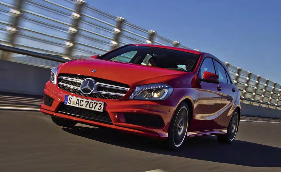 Mit ihrer sportlich-expressiven Front und der starken Pfeilung ist die Mercedes-Benz A-Klasse das neue, aufregende Gesicht in