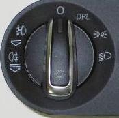 Bremsanlage Vorratsbehälter: Kontrolle: Es gibt auf dem Behälter Markierungen für min. und max., (beim Audi ist der genaue Flüssigkeitsstand nicht zu erkennen - zu sehr verbaut).