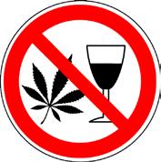 Alkohol- und Drogenverbot auf dem Werksgelände Das Einführen, der Konsum und der Handel mit alkoholischen Getränken und Drogen ist auf dem Werksgelände verboten.