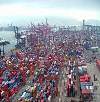 Die 20 größten Containerhäfen der Welt TEU (Twentyfoot Veränderung Hafen Equivalent TEU 2009 (2009 zu 2005) Unit) 2005 TEU in % Rangplätze 1 Singapur 23.192.000 25.866.