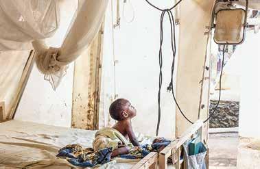 D. R. KONGO: Die pädiatrische Abteilung im Projekt in Nord-Kivu Gwenn Dubourthoumieu LAND Ausgangslage DEMOKRATISCHE REPUBLIK KONGO Die Gesundheitsversorgung ist in weiten Teilen des Landes völlig