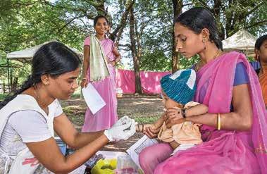 LAND Ausgangslage Von der deutschen Sektion mitfinanzierte Projekte INDIEN: Eine mobile Klinik zu Besuch in einem Dorf in Chhattisgarh MSF HAITI Das Gesundheitssystem ist völlig unzureichend.