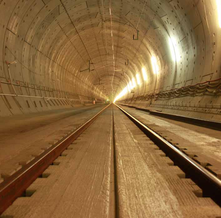Tunnelvortriebsmaschinen Ø 10,97 m 90 m 1.750 t 36 Millionen M D M D F S S 710.000 m 3 24h Lieferant der 2 Tunnelvortriebsmaschinen vom Typ Mixschild ist die Firma Herrenknecht aus Schwanau.