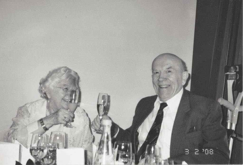 Eine Schneidemühler Freundschaft - nach fast 50 Jahren wiedergefunden - Unsere Heimatfreundin und Gönnerin Ursel Marquardt aus Hamburg hatte bei ihrem 80. Geburtstag am 17.02.
