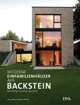 Das Buch versammelt ausgewählte Einfamilienhäuser des renommierten Fritz-Höger-Preises für Backstein-Architektur.