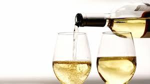 Zu allen Speisen empfehlen wir unsere offenen Weine: Weissweine 1 dl 5 dl 7.5 dl St. Saphorin AOC 5.50 25.50 35.50 Yvorne AOC 5.20 23.50 Chardonnay 4.90 22.