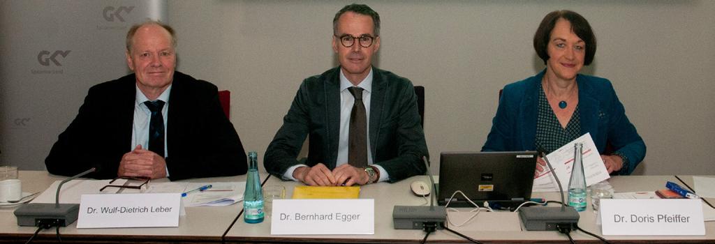 NACHRICHTEN Zur EU-Medizinprodukteverordnung erklärte der Vorstandsvorsitzende, auf europäischer Ebene werde neu begonnen, über einen Rechtsrahmen zu diskutieren.