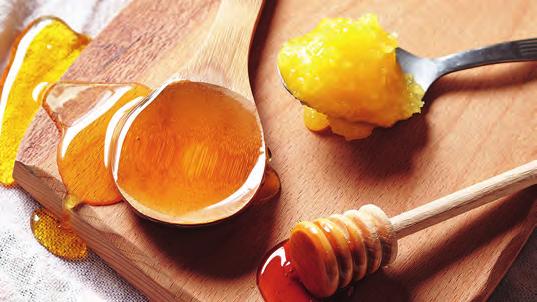 Flüssiger oder fester Honig? Honig wird von Natur aus fest, er kristallisiert.
