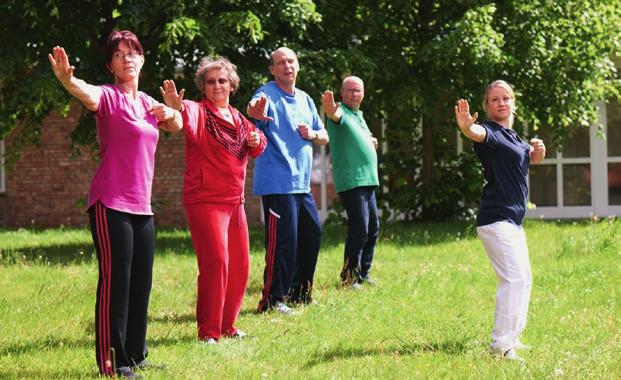 Sporttherapie Die Sporttherapie für Parkinsonkranke hat zum Ziel, gestörte körperliche Funktionen zu kompensieren, zu verbessern und gesundheitlich orientiertes Verhalten zu fördern.