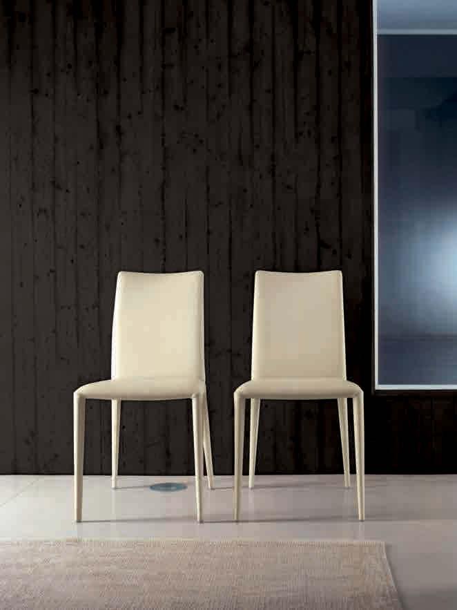 Balou La morbidezza delle linee eleganti, la ra natezza della semplicità: Balou è una sedia che esprime il valore emozionante della discrezione.
