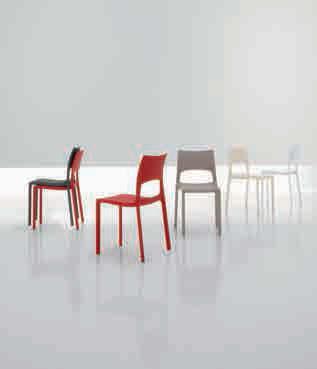 Idole_design Dondoli e Pocci La scocca della sedia Idole è disponibile nelle niture opache color bianco, avorio, rosso, grigio antracite e tortora; le gambe sono in alluminio verniciato