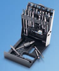 Implantatentfernung 2 Tipps für die Schraubenextraktion Schrauben Extraktionsset Screw Extraction Set. Instruments for removing Synthes screws. 01.900.