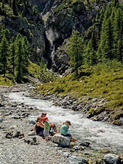 Welches Bild motiviert deutlich stärker für Berg- oder Naturferien in der Schweiz? 12.