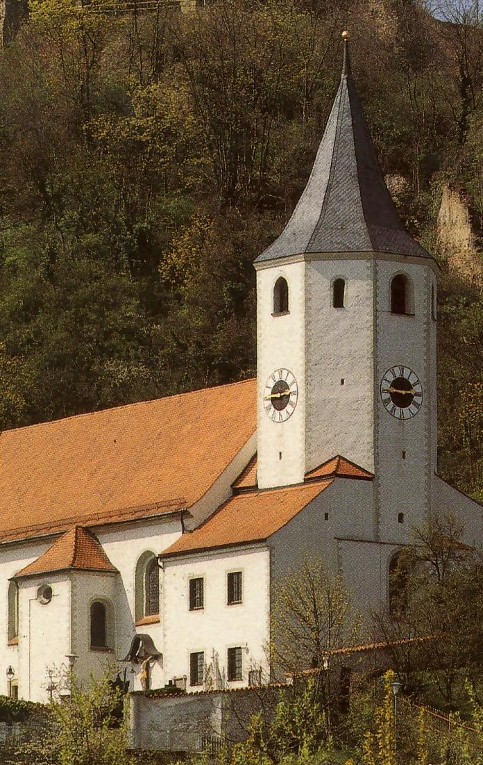 Die Pfarrei Donaustauf/Sulzbach stellt sich vor Unsere Gottesdienste an Sonn- und Feiertagen: in Donaustauf/Pfarrkirche St. Michael: Samstag 18.30 Uhr Vorabendmesse Sonntag 9.