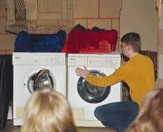 Januar in der Kirche in Marklohe: Direkt im Altarraum standen zwei Waschmaschinen. Angereichert mit viel Wortwitz wurde die Botschaft des Gottesdienstes vermittelt.
