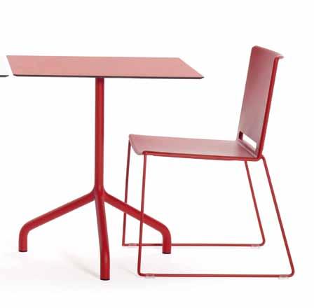 design Alberto Basaglia e Natalia Rota Nodari Table avec structure en tubolaire d acier avec peinture époxydique ou chrome. Elle est propose en deux hauters et les plateaux rabattables sont en HPL.