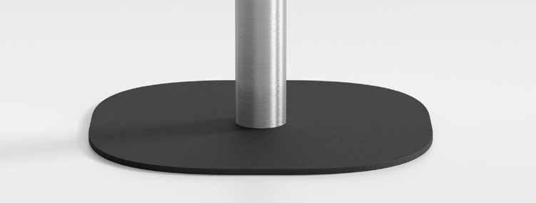 sensibile al tatto. A series of tables featuring a black varnished square base in steel 400x400 mm with rounded corners and a leg in satin-finished stainless steel (60 mm in diameter).