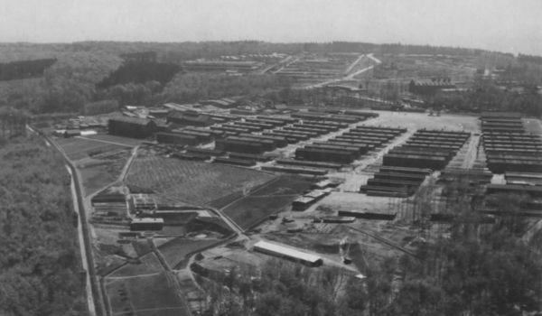 Projekthintergrund Konzentrationslager Begriff seit der NS-Zeit 1933 bis 1945 rund 1000 Konzentrations- und Außenlager KZ Buchenwald eines der größten KZ auf deutschem Boden KZ Buchenwald hatte bis