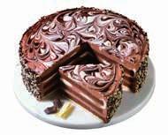 3460226 Panna-Cotta- Heidelbeer-Torte Auf einem Mürbeteigboden zwischen zwei Biskuitböden liegt leckere Vanillesahne mit eingestrudelter